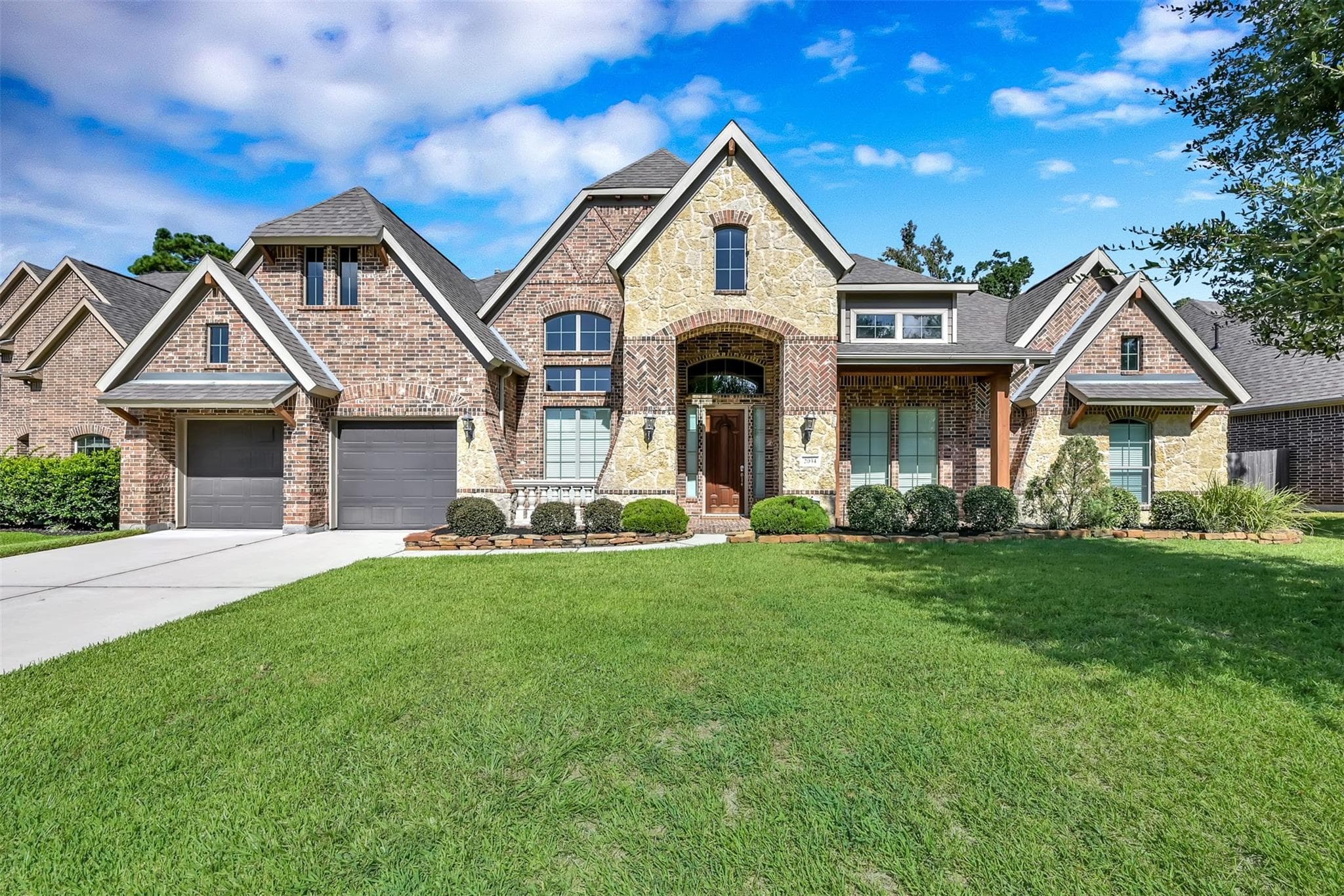 2034 Doolan Dr
