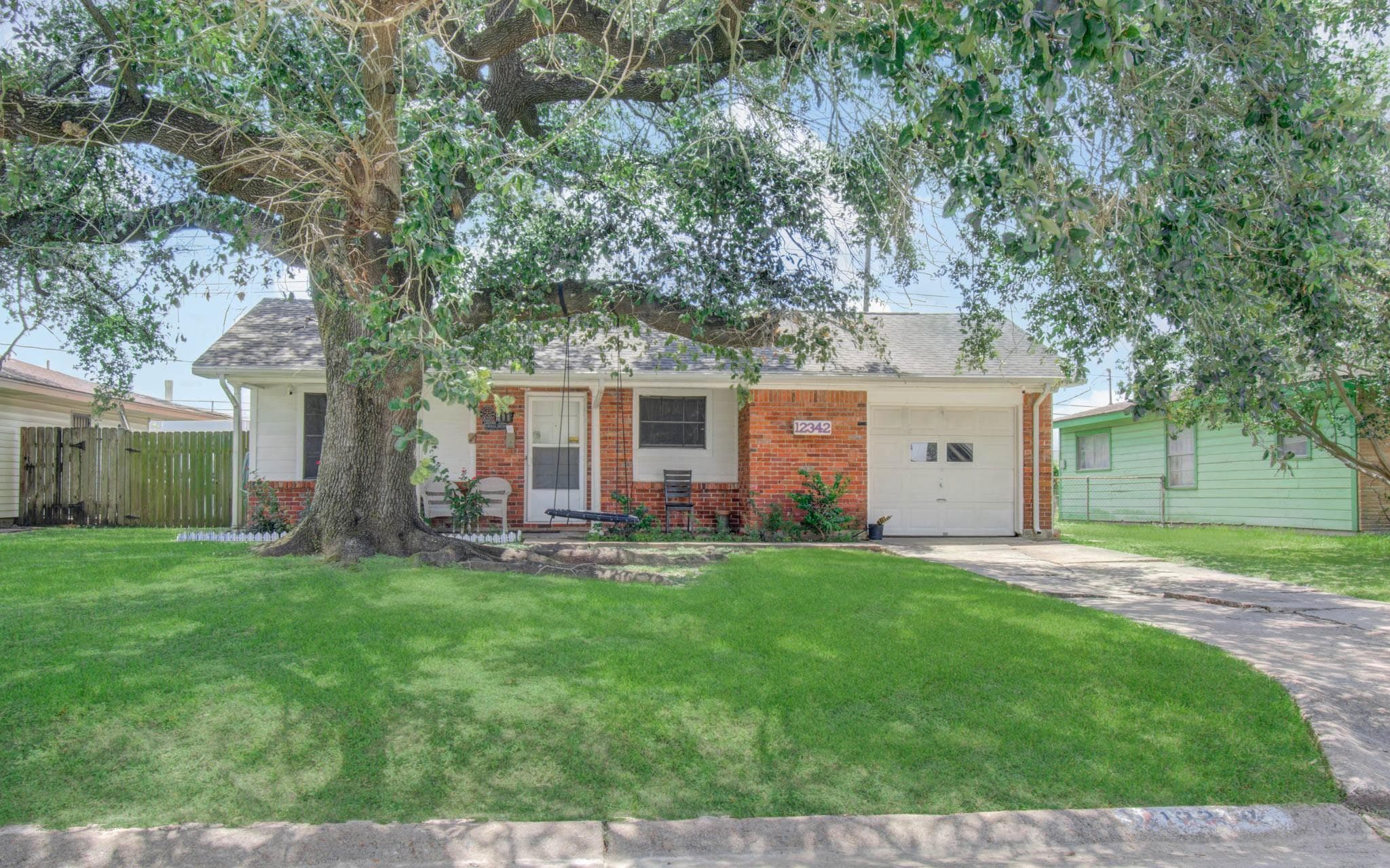 12342 Ledger Ln