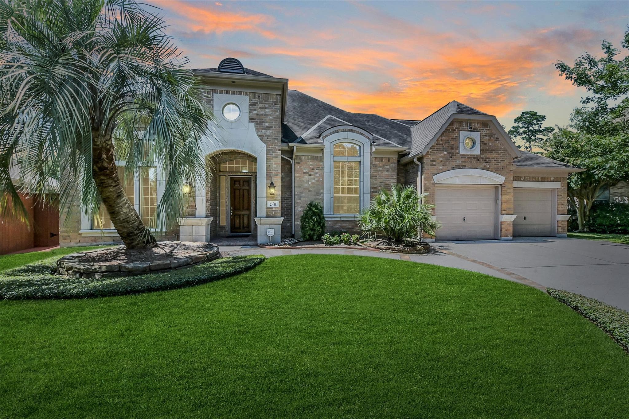2431 Randal Point Ct