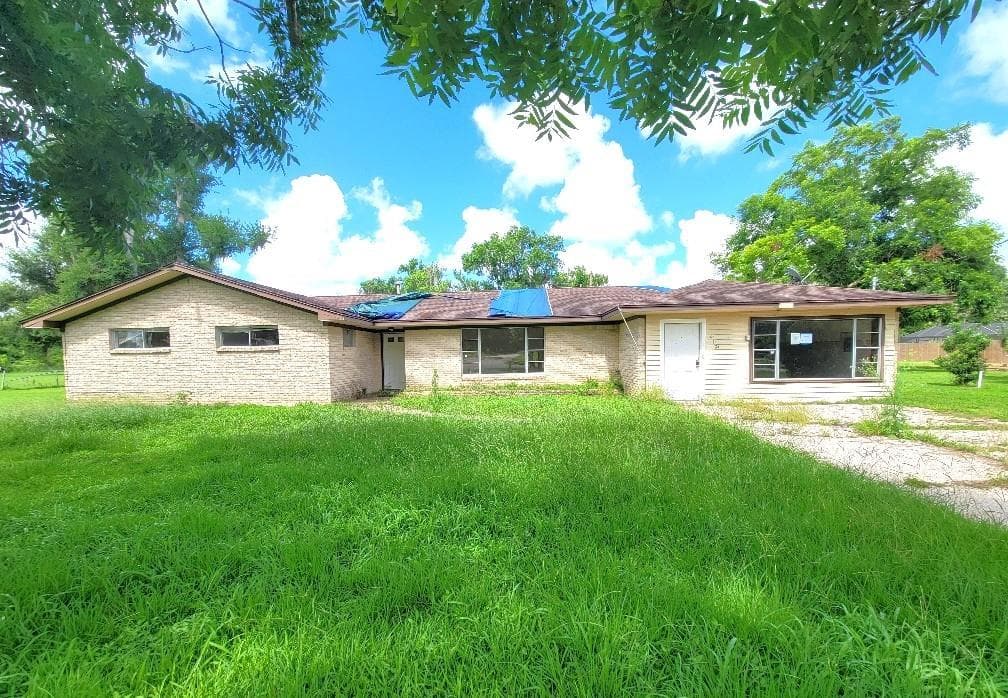 419 Lee Ave