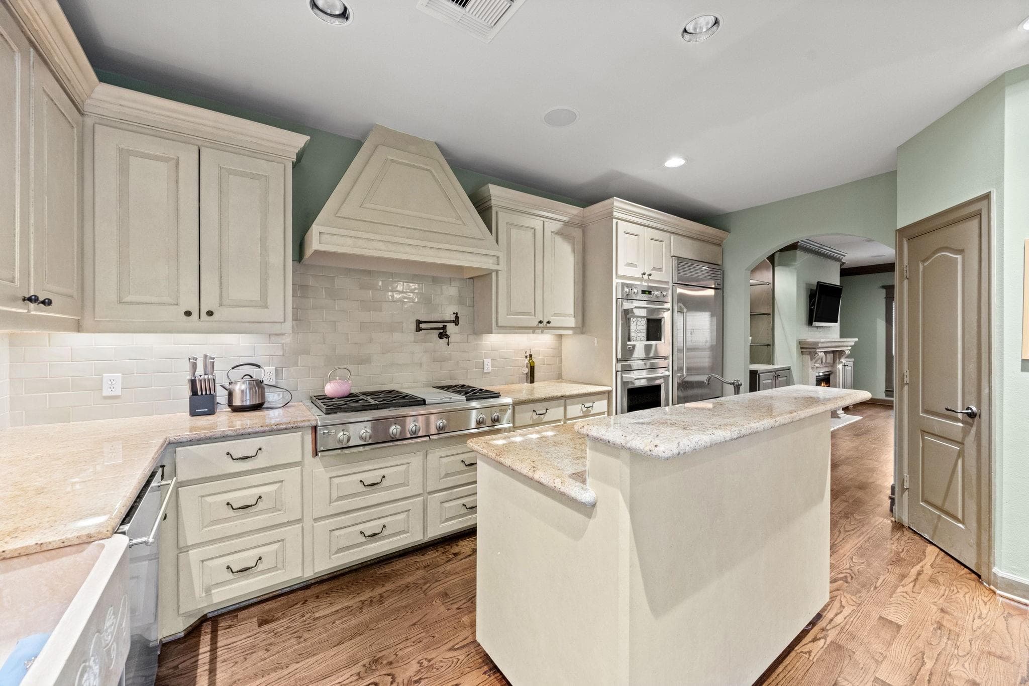 1106 W 18th St Unit A