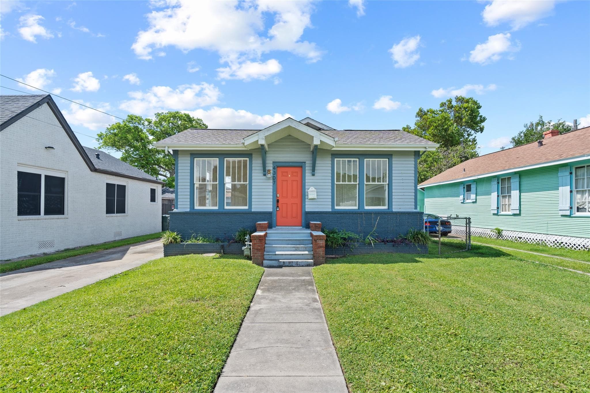4307 Avenue Q 1/2