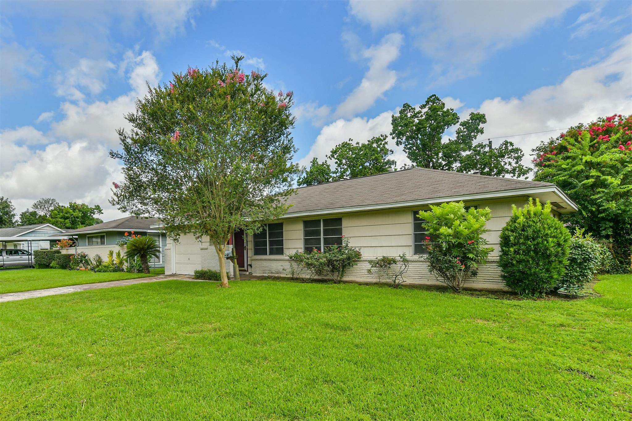 5527 Winding Creek Way