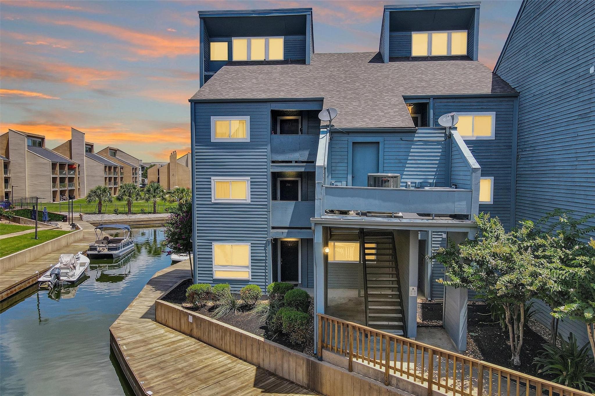 12500 Melville Dr Apt 202