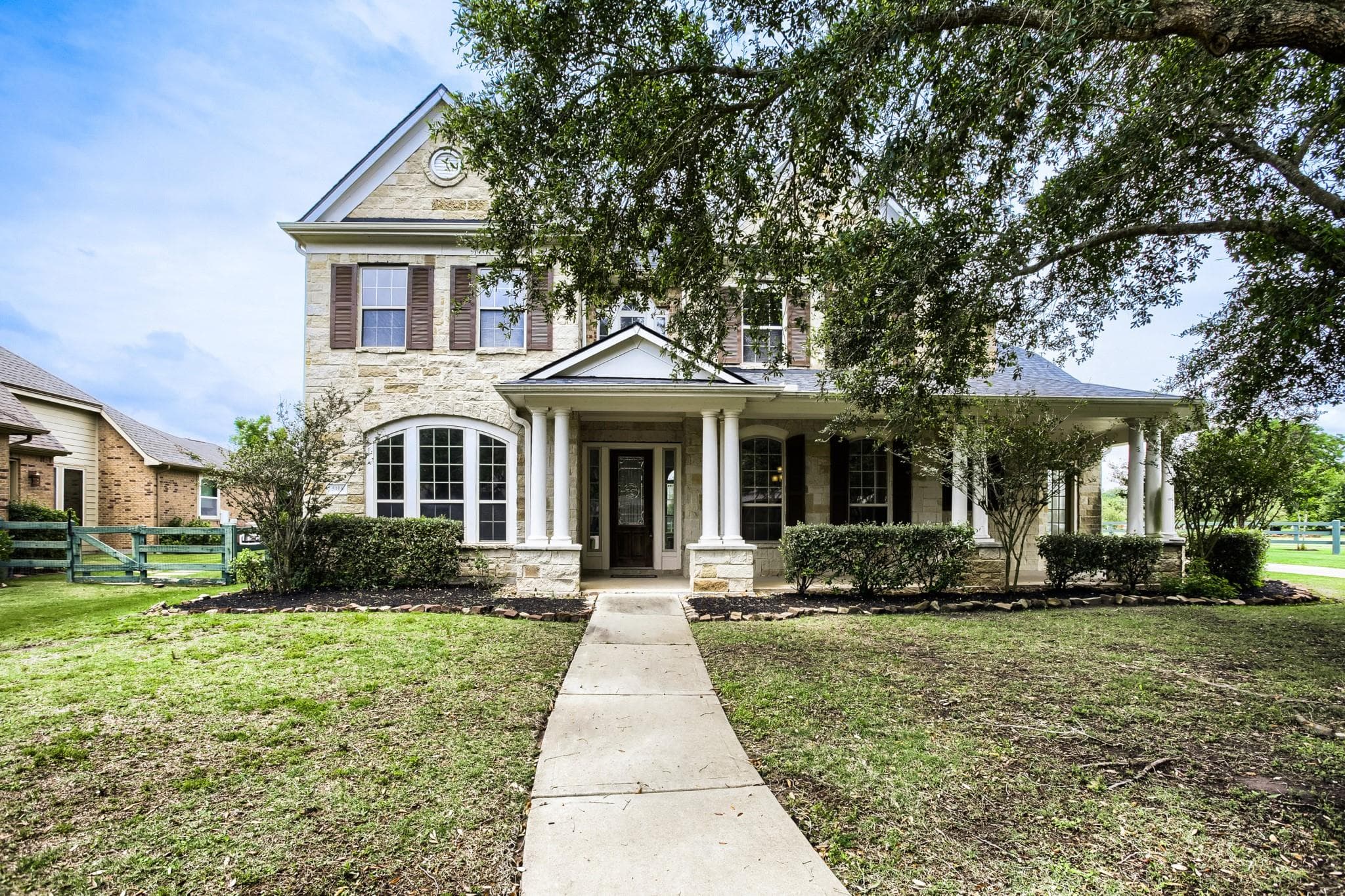 5106 Water Oak Cres