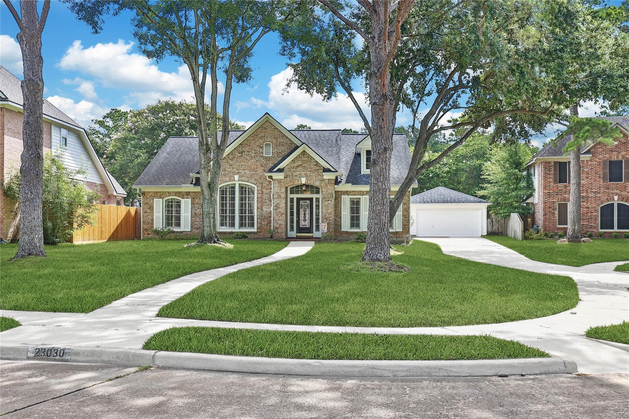 23030 Enchanted Landing Ln