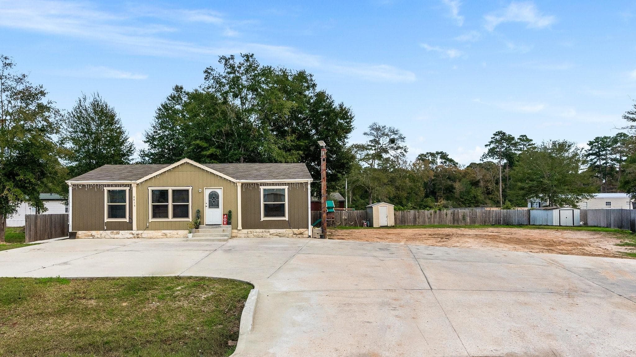 2415 Silver Dollar Ct