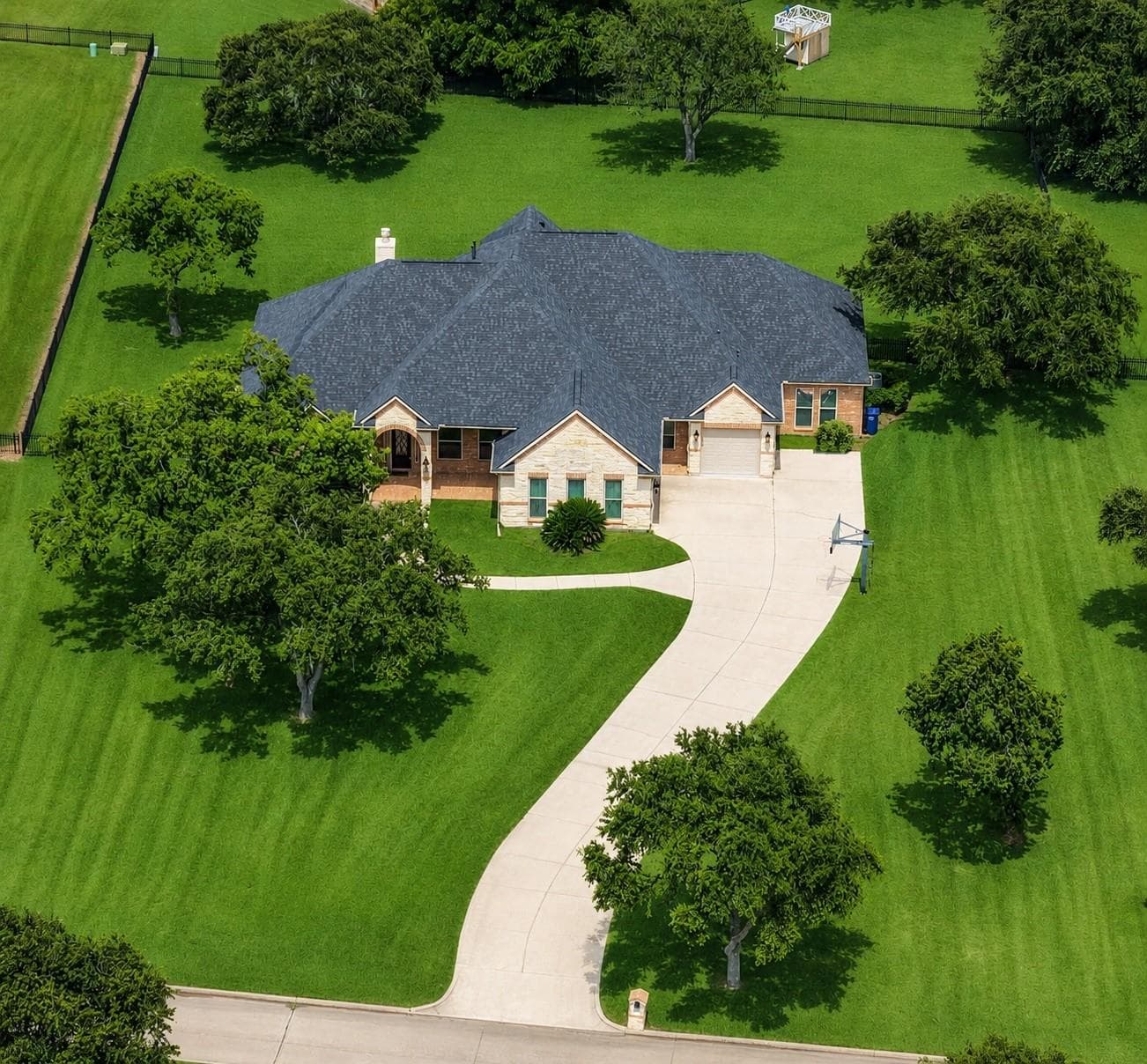 226 Houston Point Dr