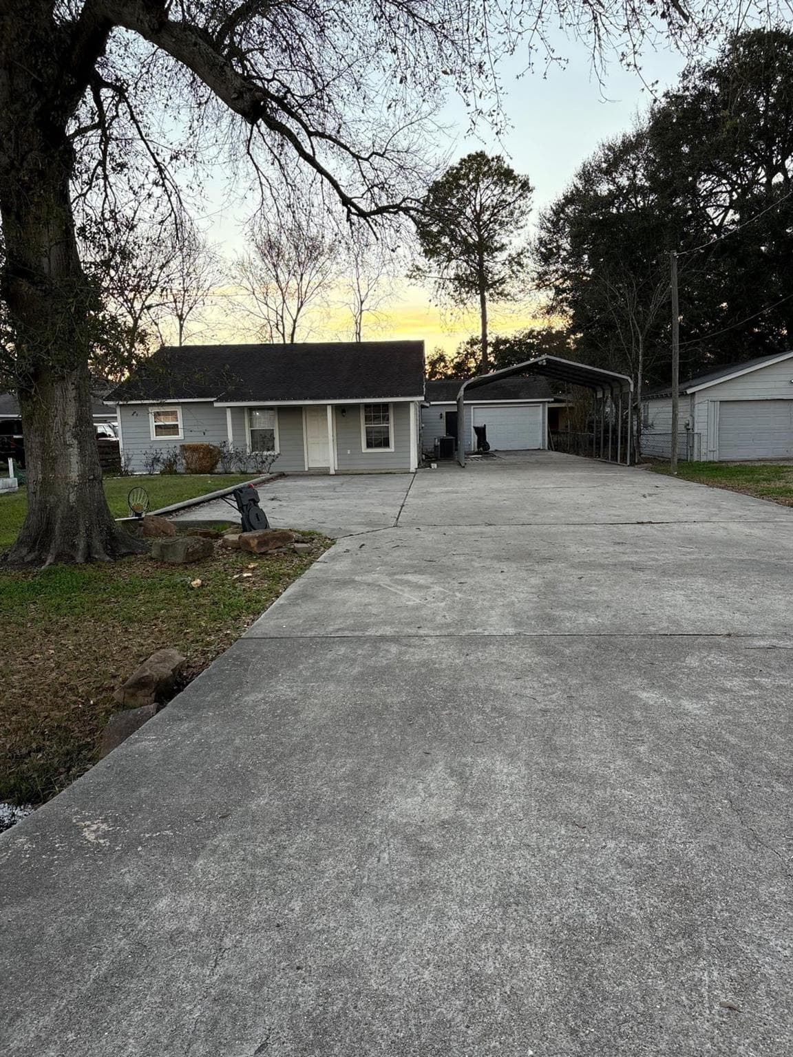 3331 Longhorn Dr