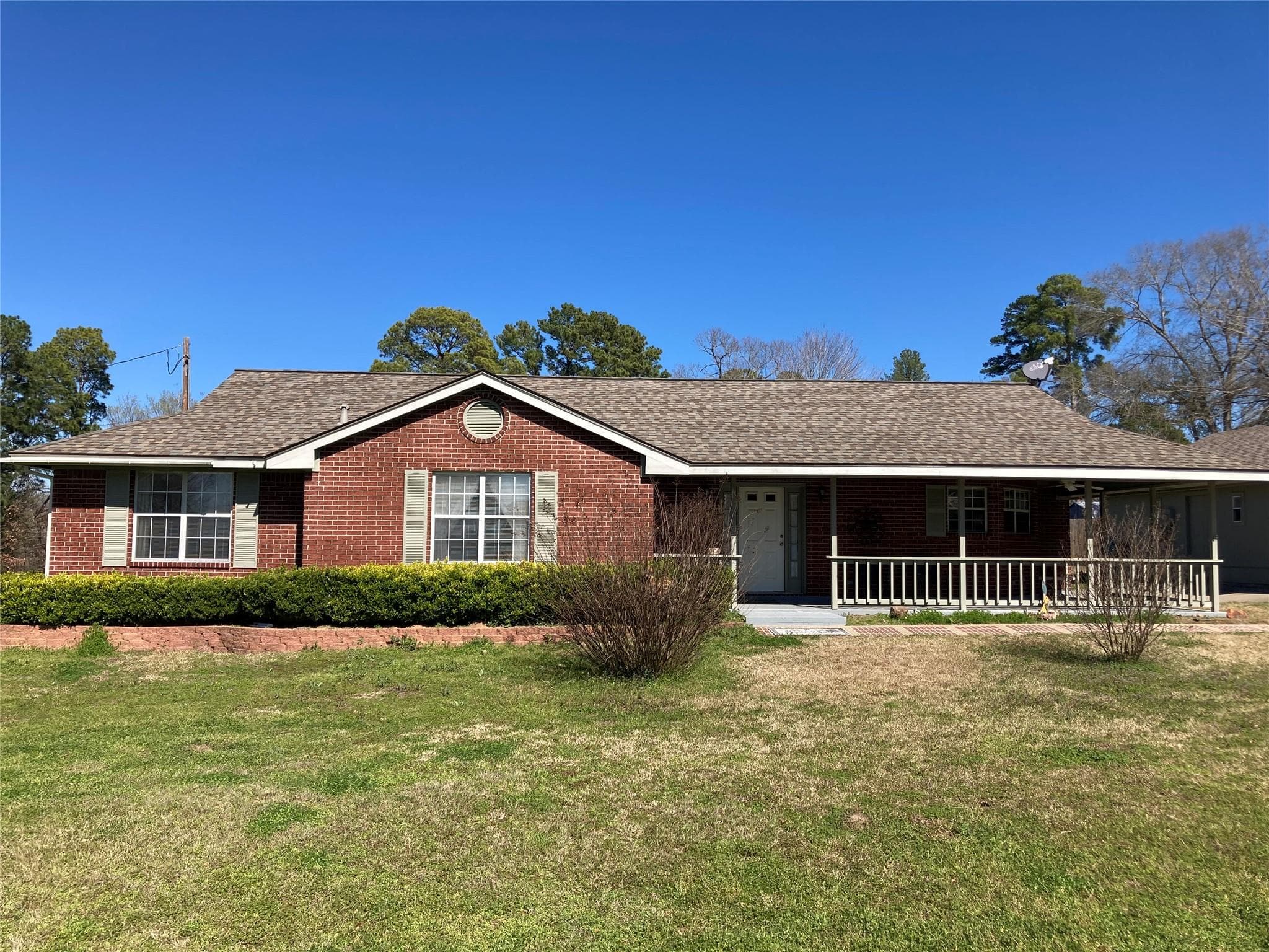 420 Lakeview Dr