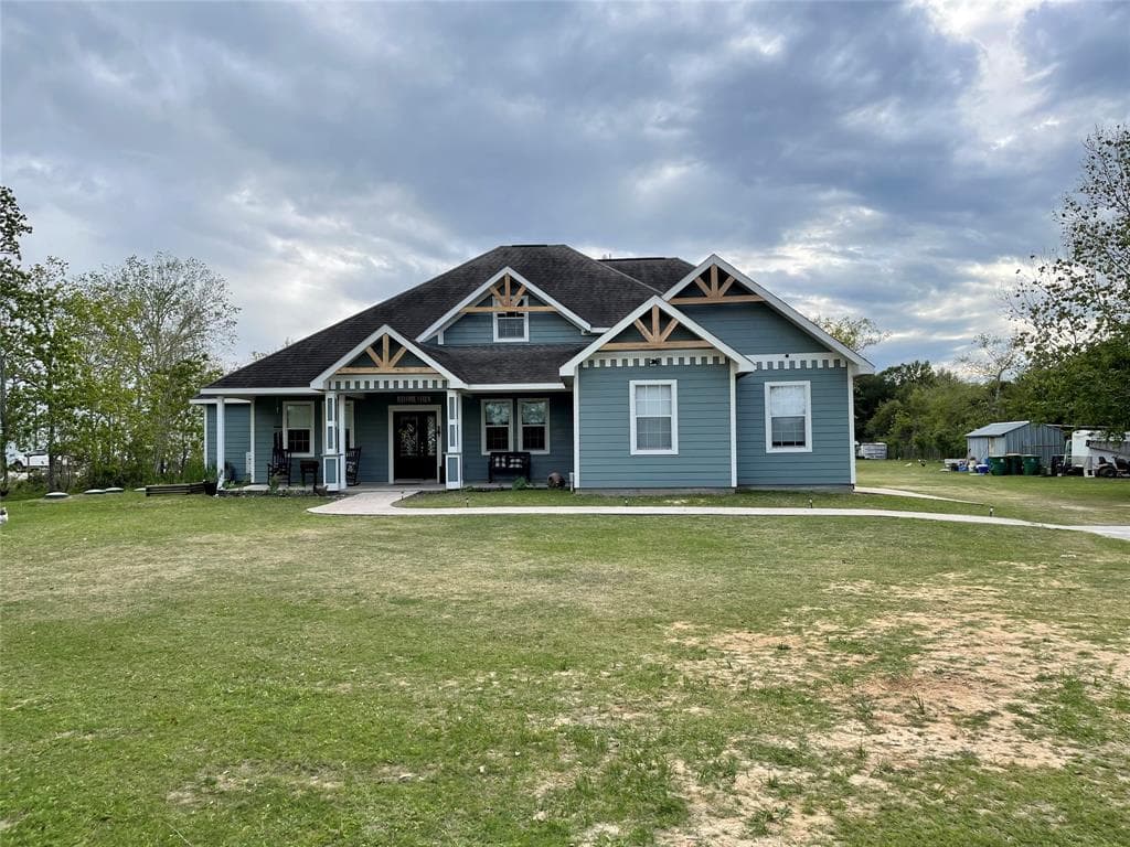 10476 County Road 190