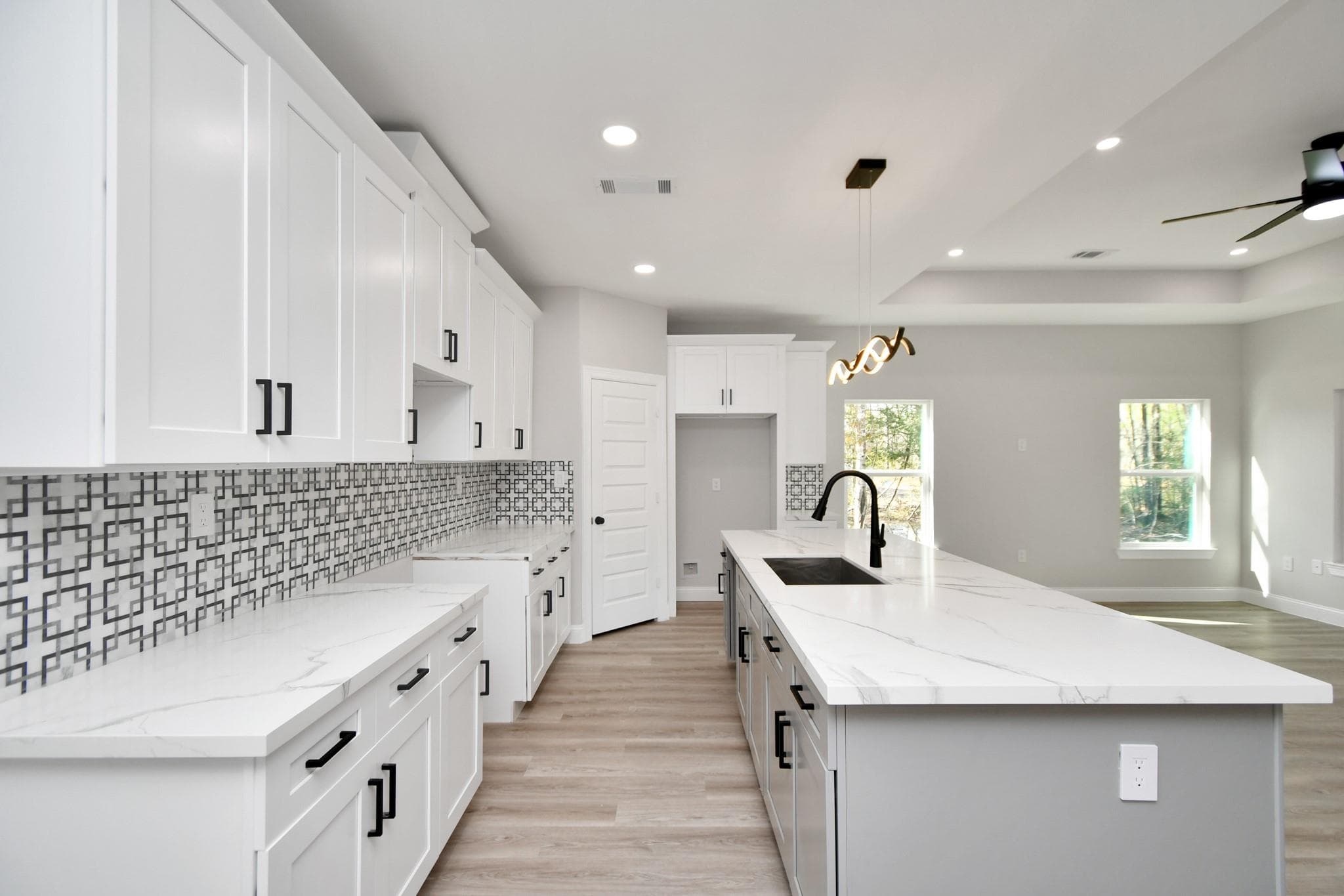 825 Road 5203