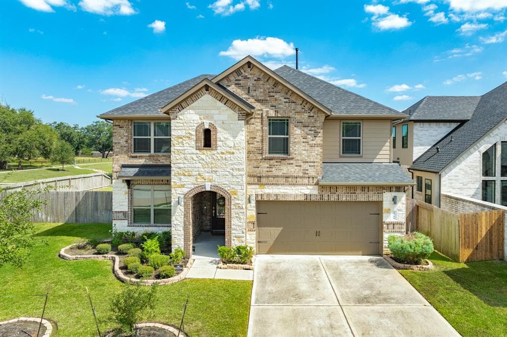 2518 Austin Trl