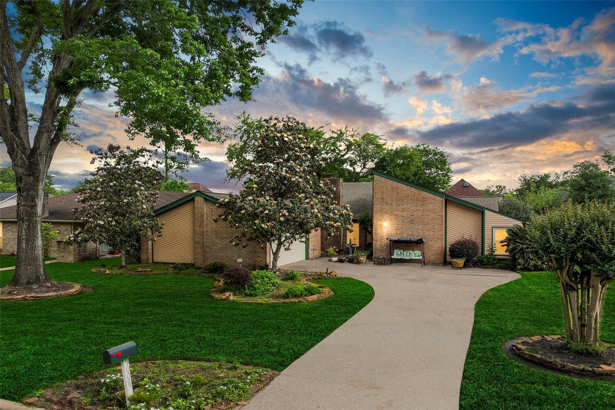 Main property image