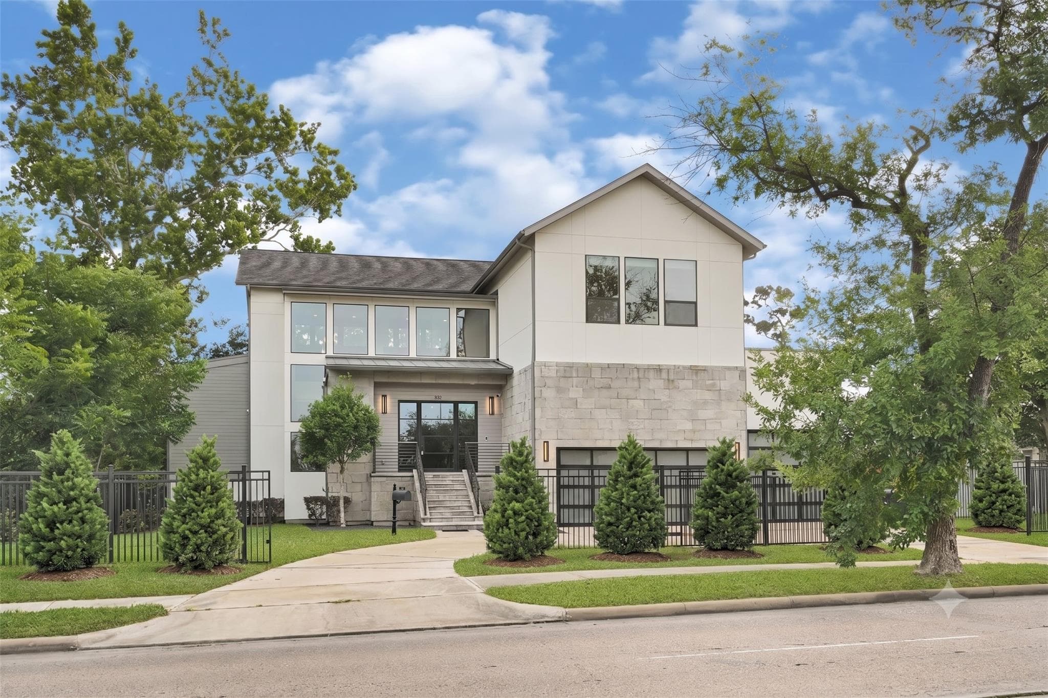 Main property image