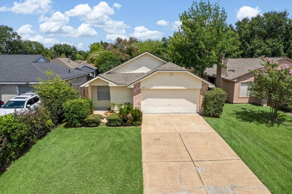 4318 Daisy Meadow Dr