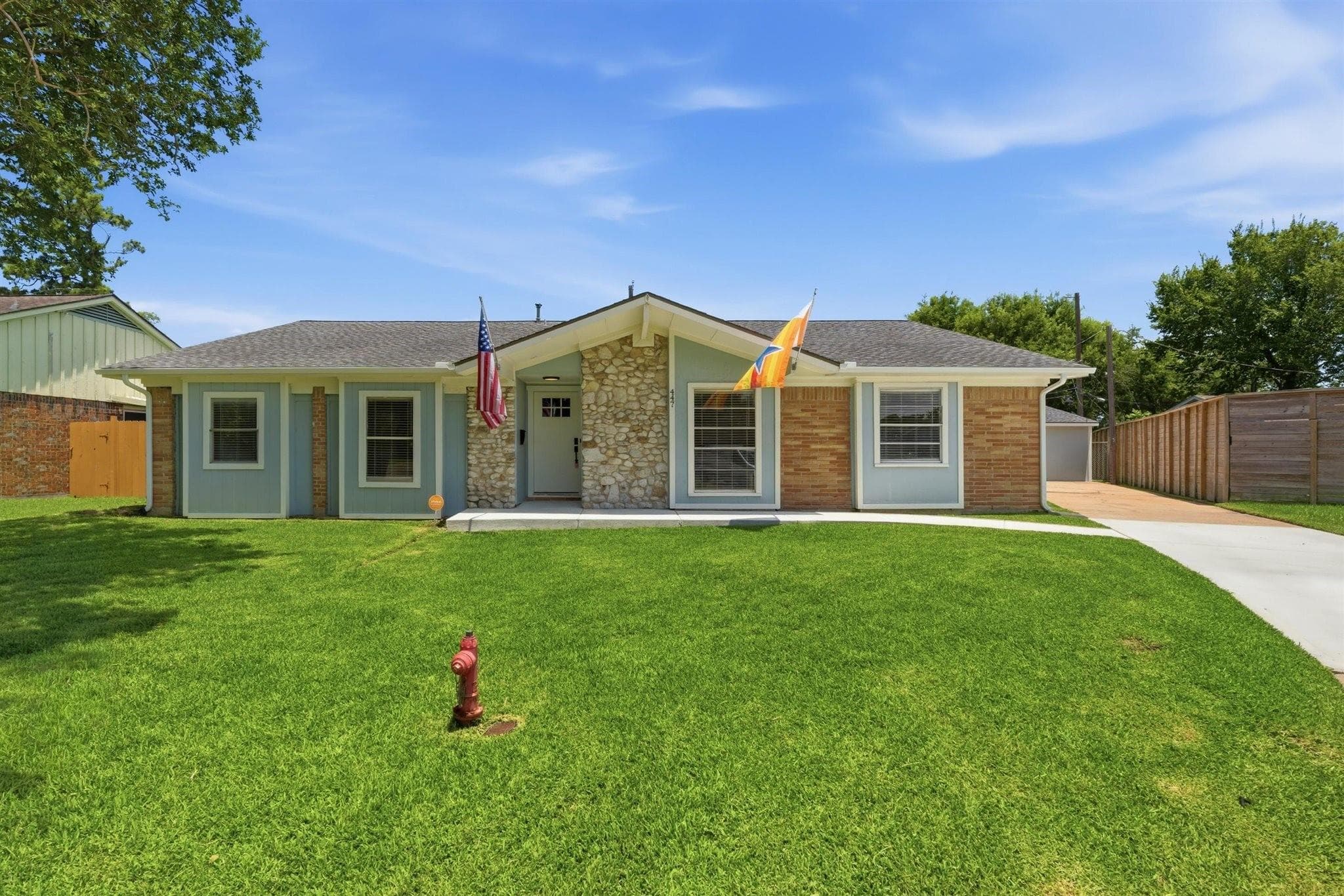 447 Castlebar Ct