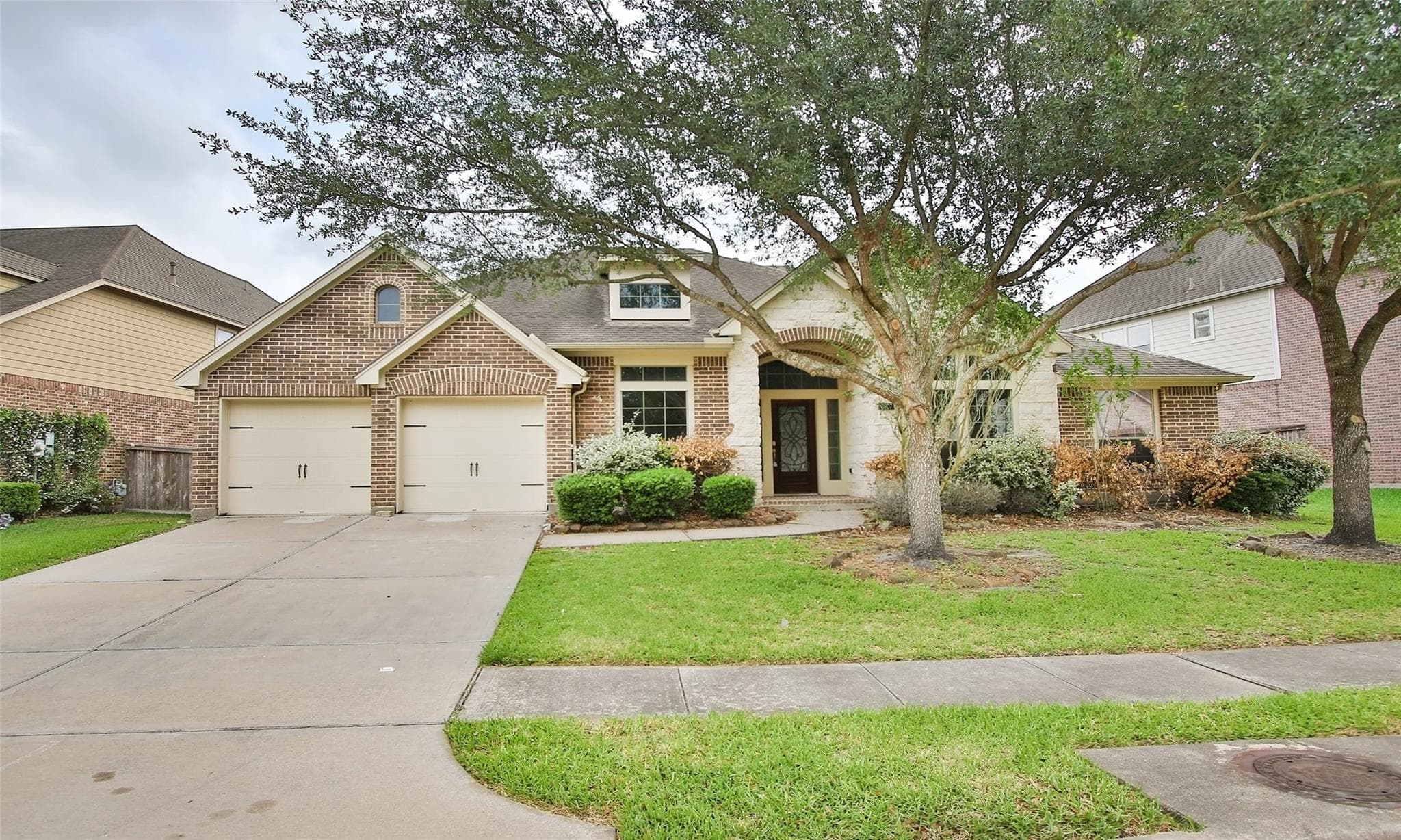 2807 Green Mountain Dr