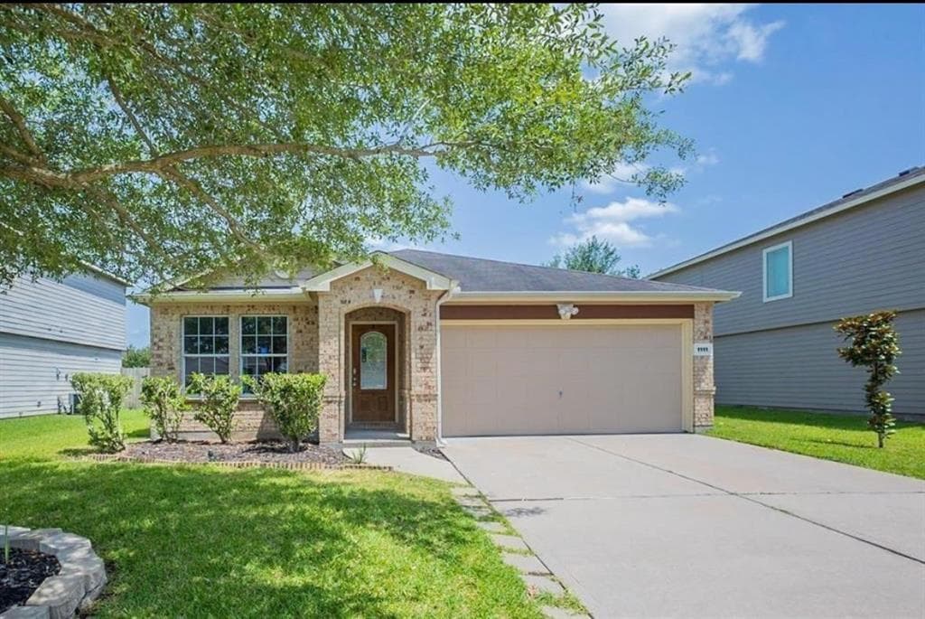 1111 Desert Springs Ln