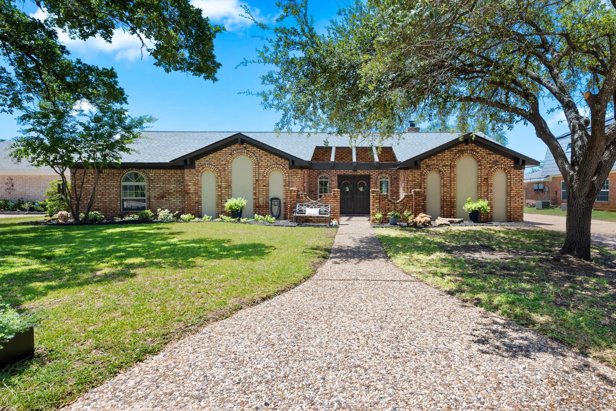 2307 Quail Hollow Dr