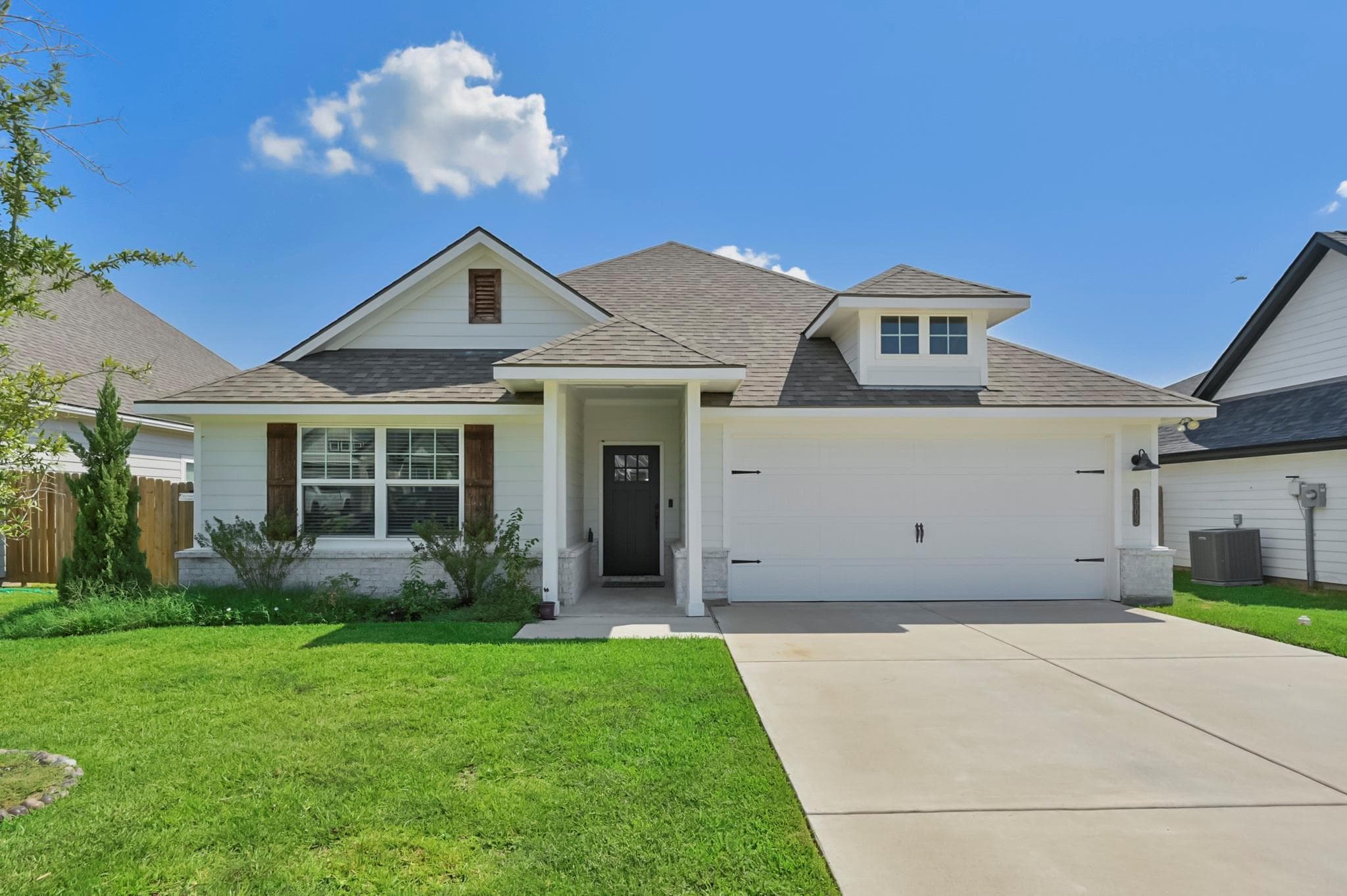 1902 Cambria Dr