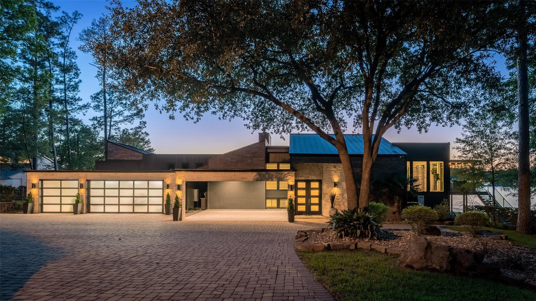 Main property image