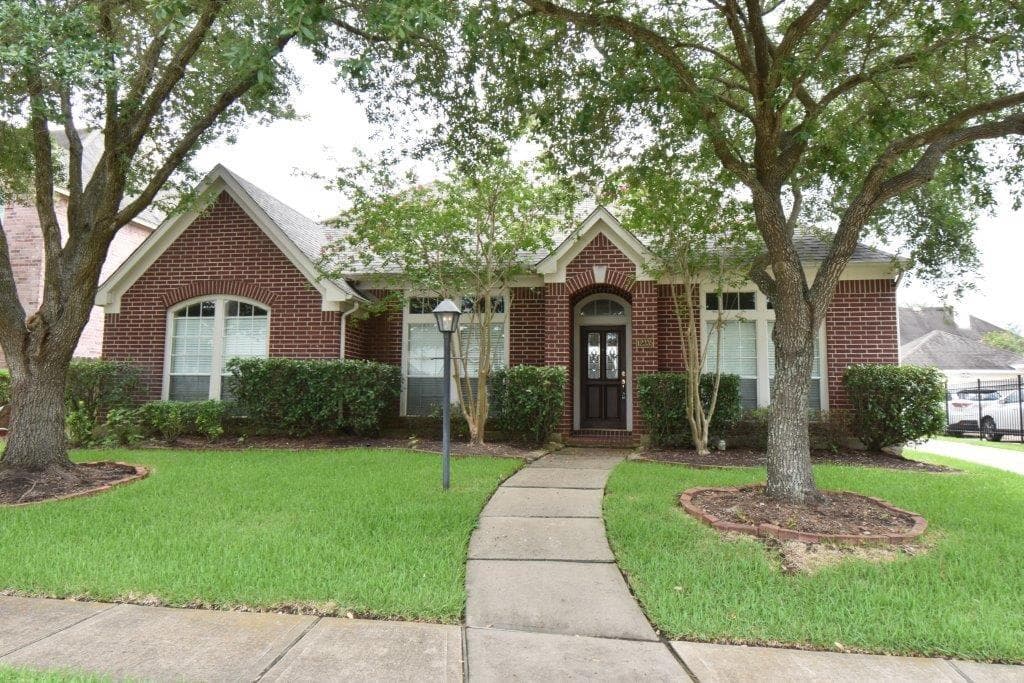 12335 N Shadow Cove Dr