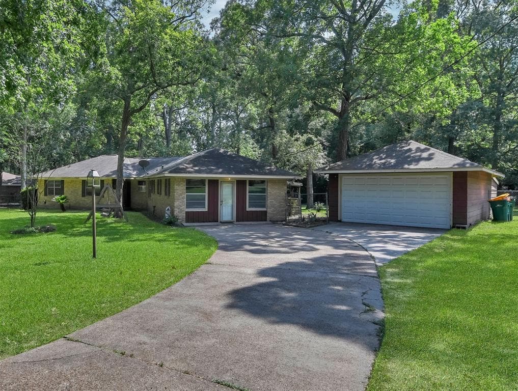 113 Greenway Dr