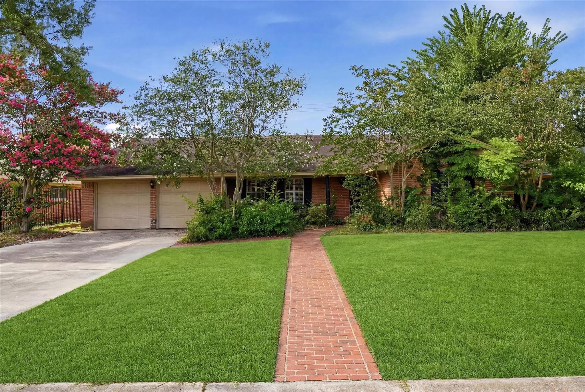 1519 Droxford Dr