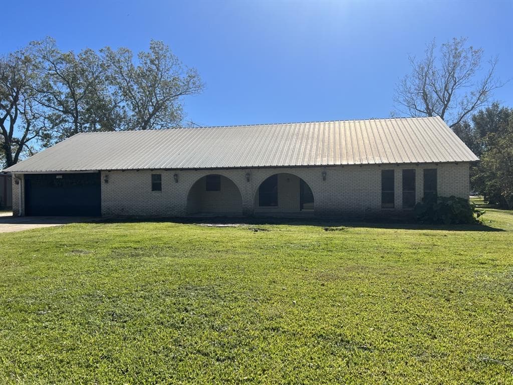 7101 County Road 400
