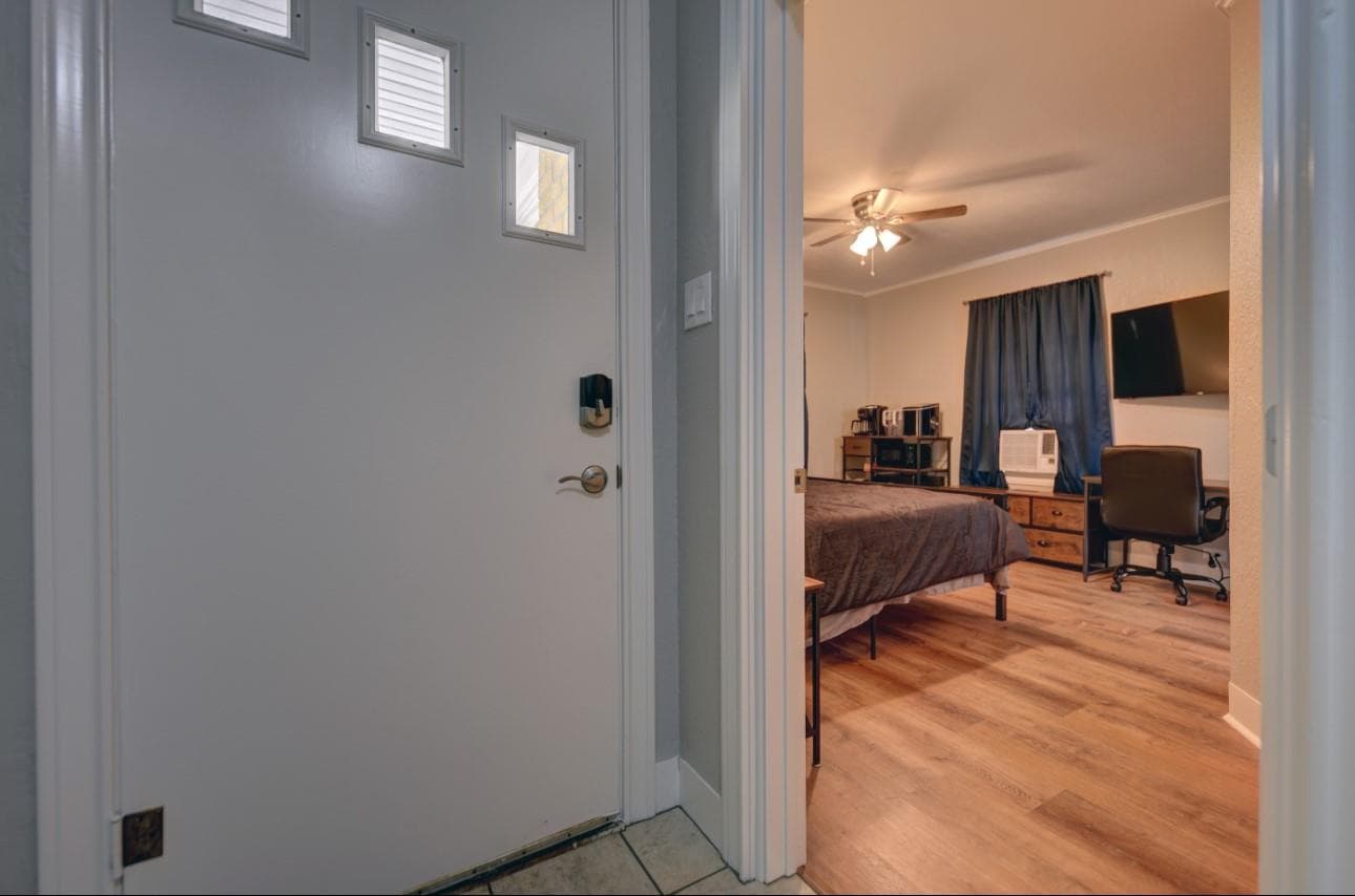 Gallery image 4