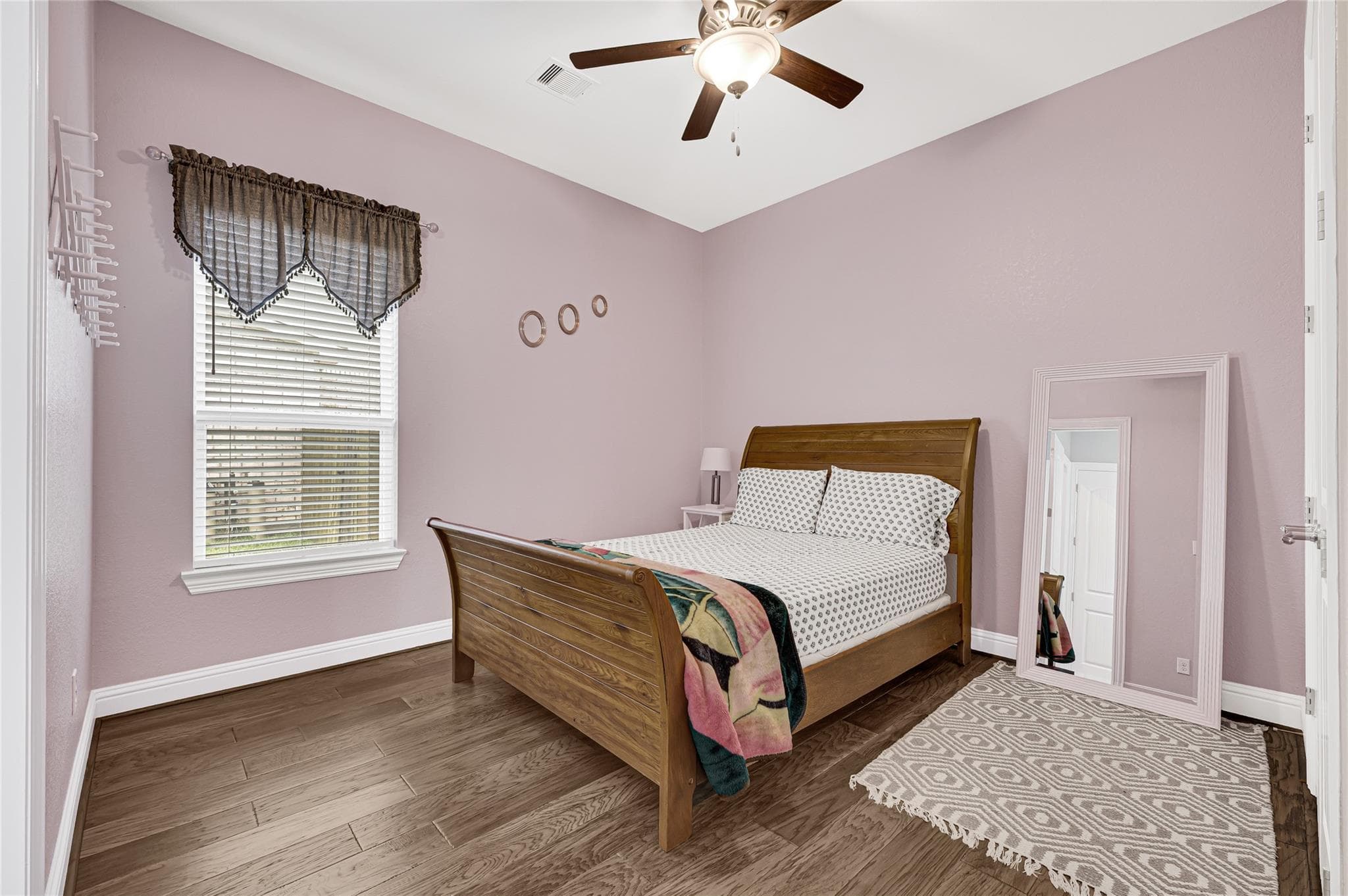 Gallery image 2