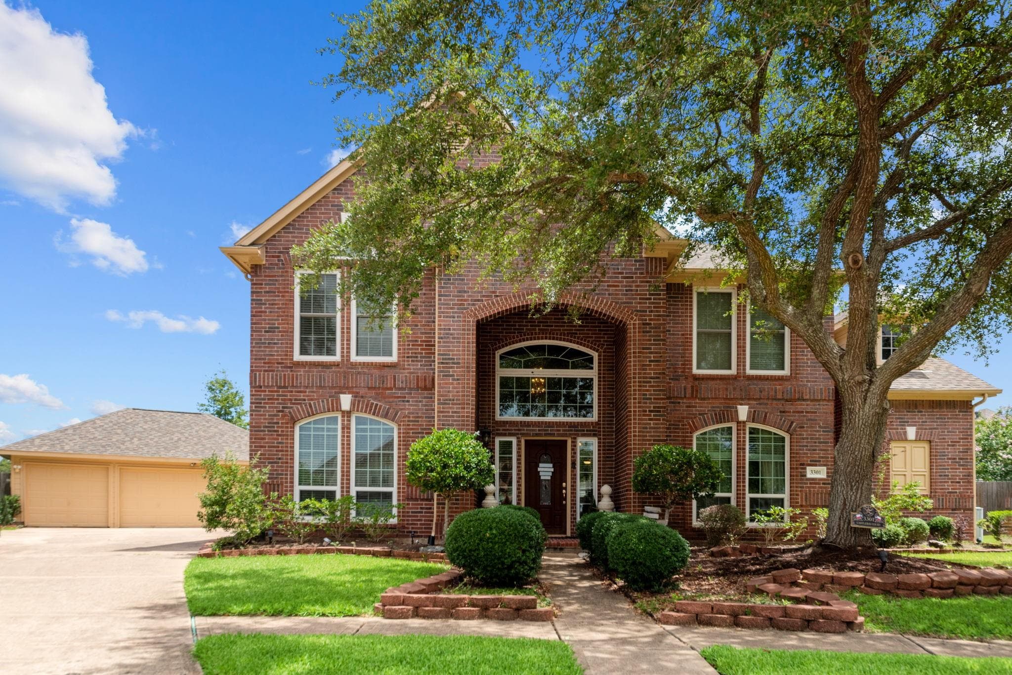 3301 Castlebay Ct
