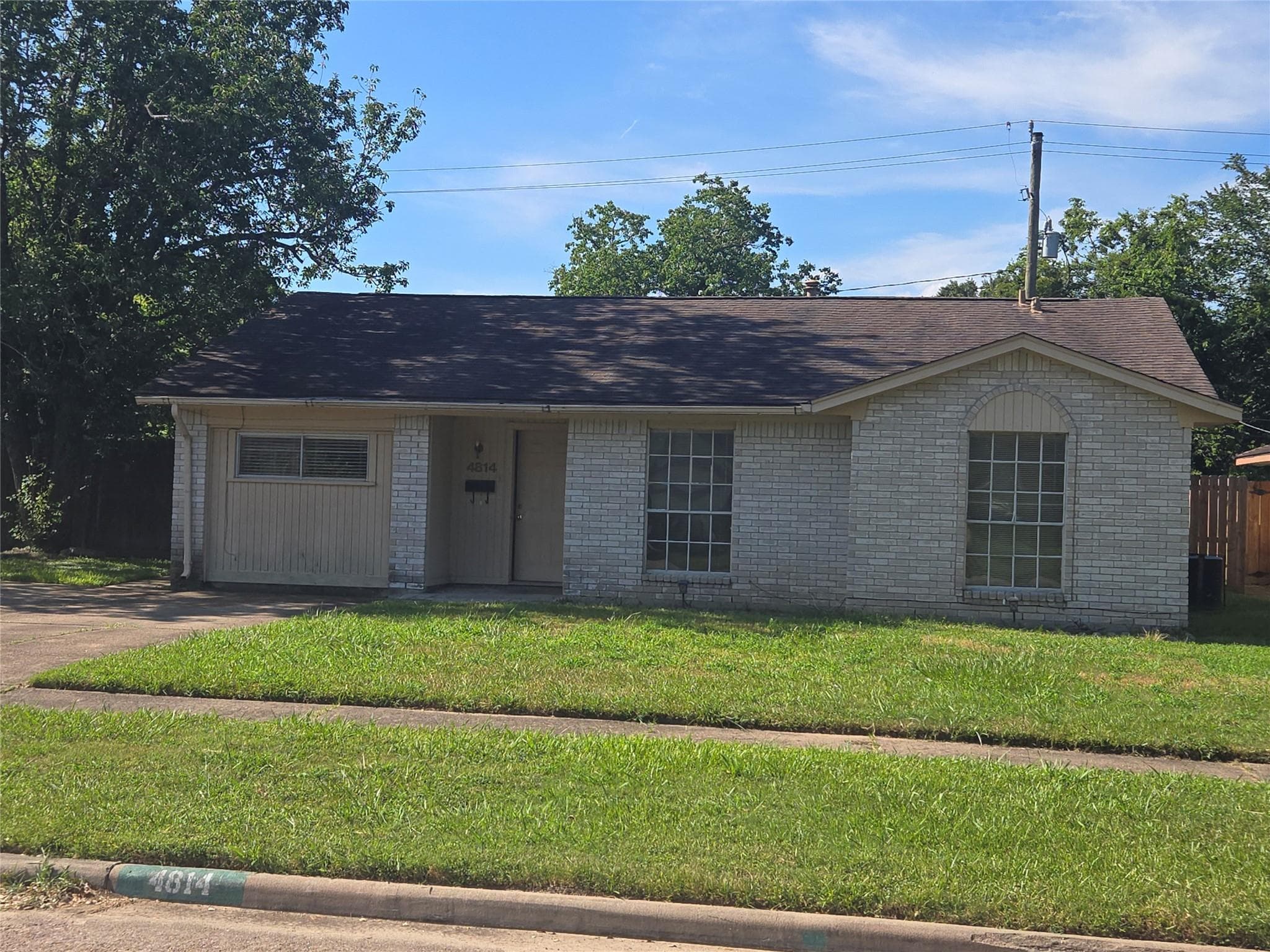 4814 Tidewater Dr