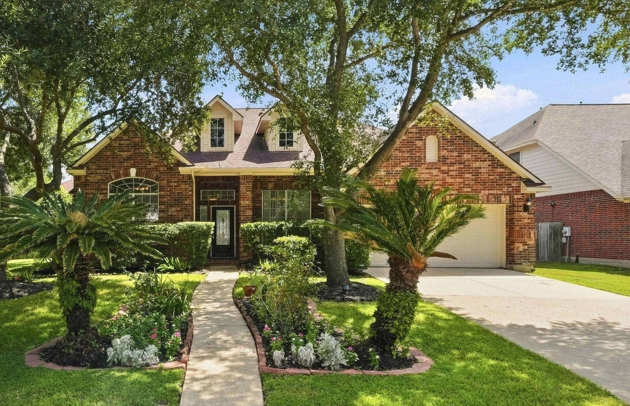 6127 Merry Pine Ct