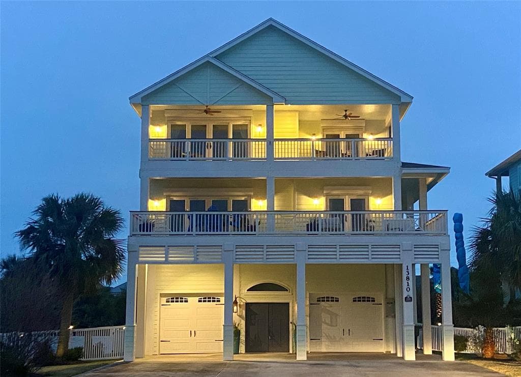 13810 Windlass Cir
