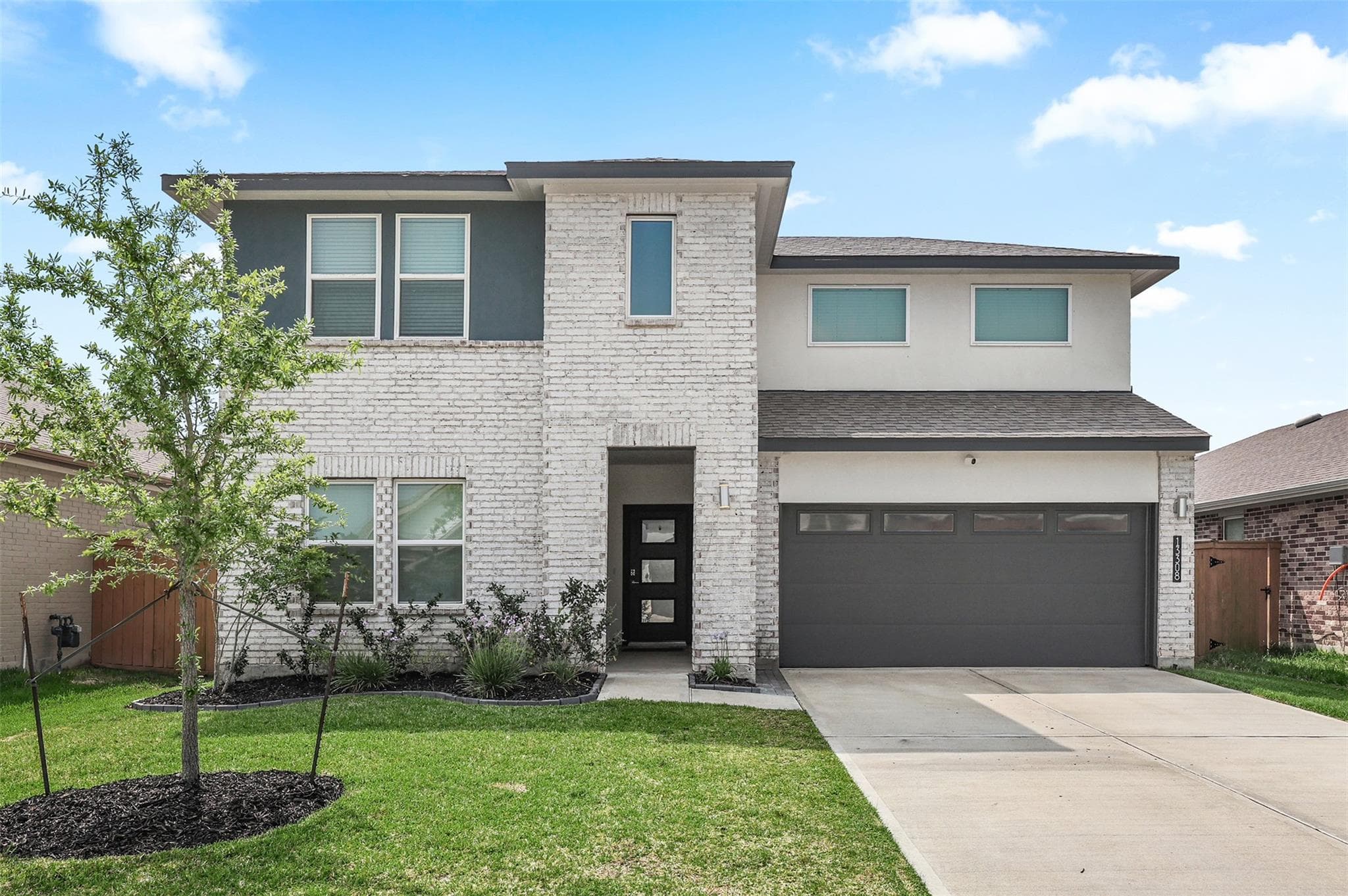 13308 Lago Acero Ln
