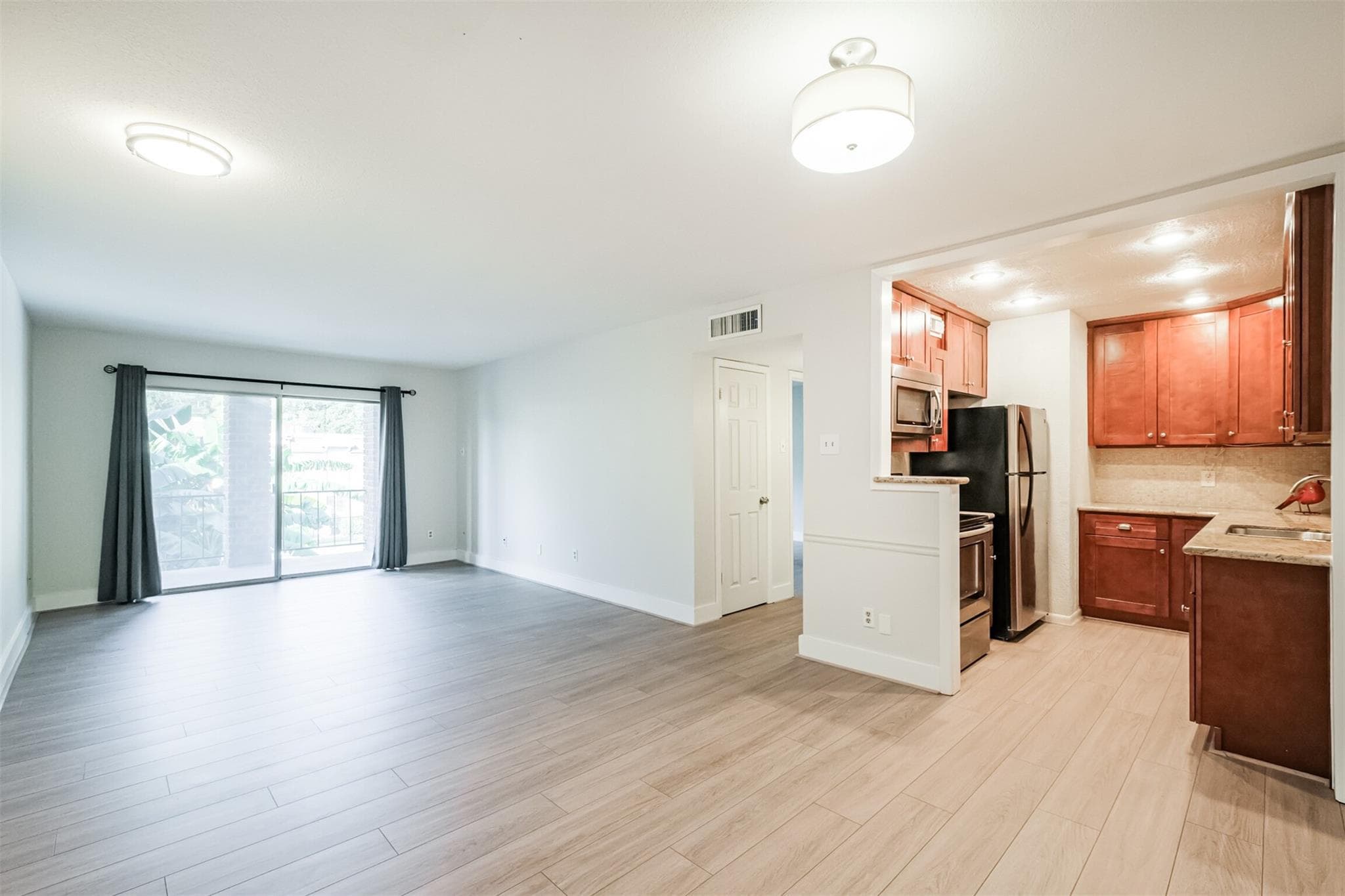 7575 Katy Fwy Apt 14