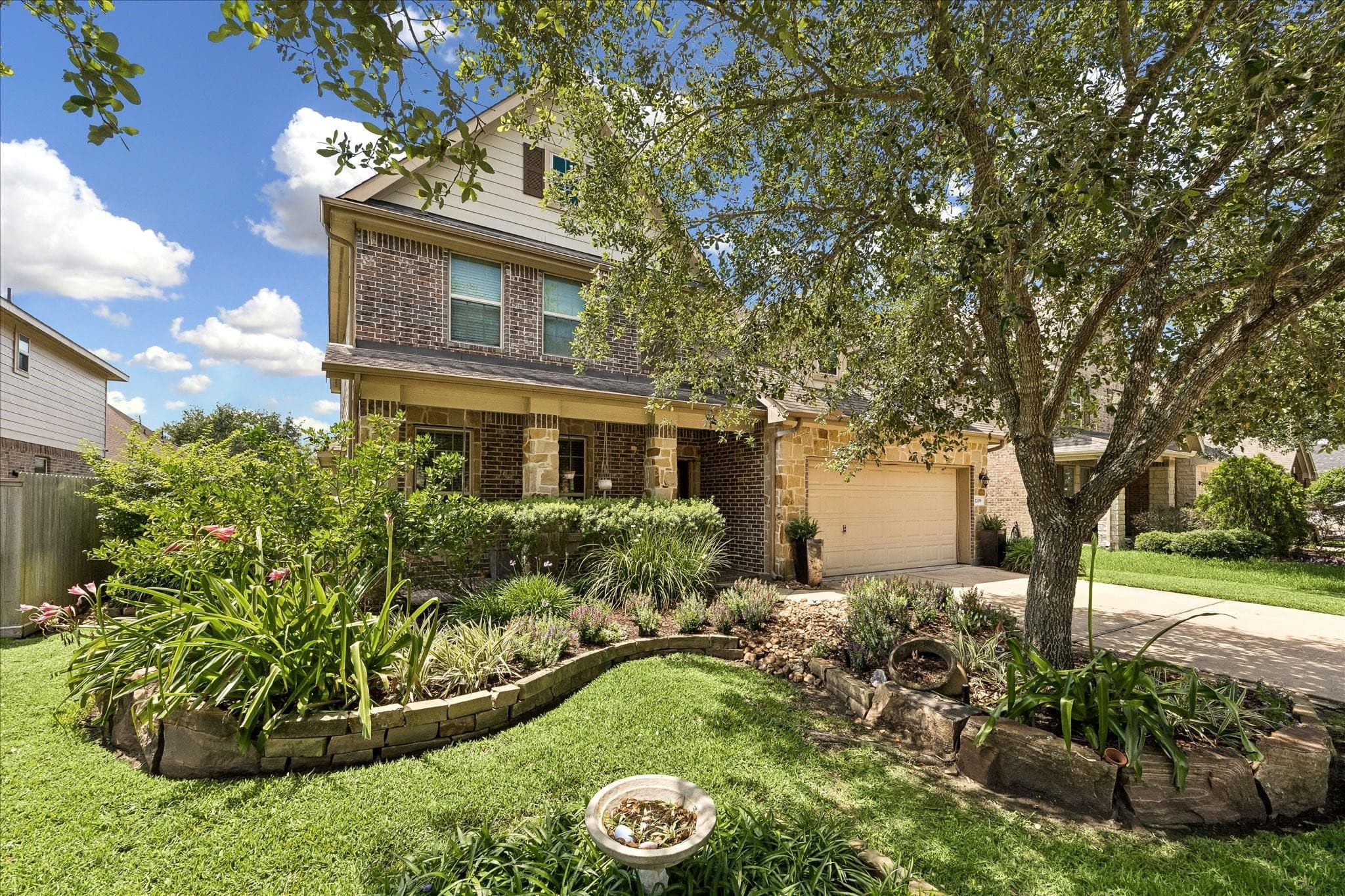 2209 Valley Blossum Ln
