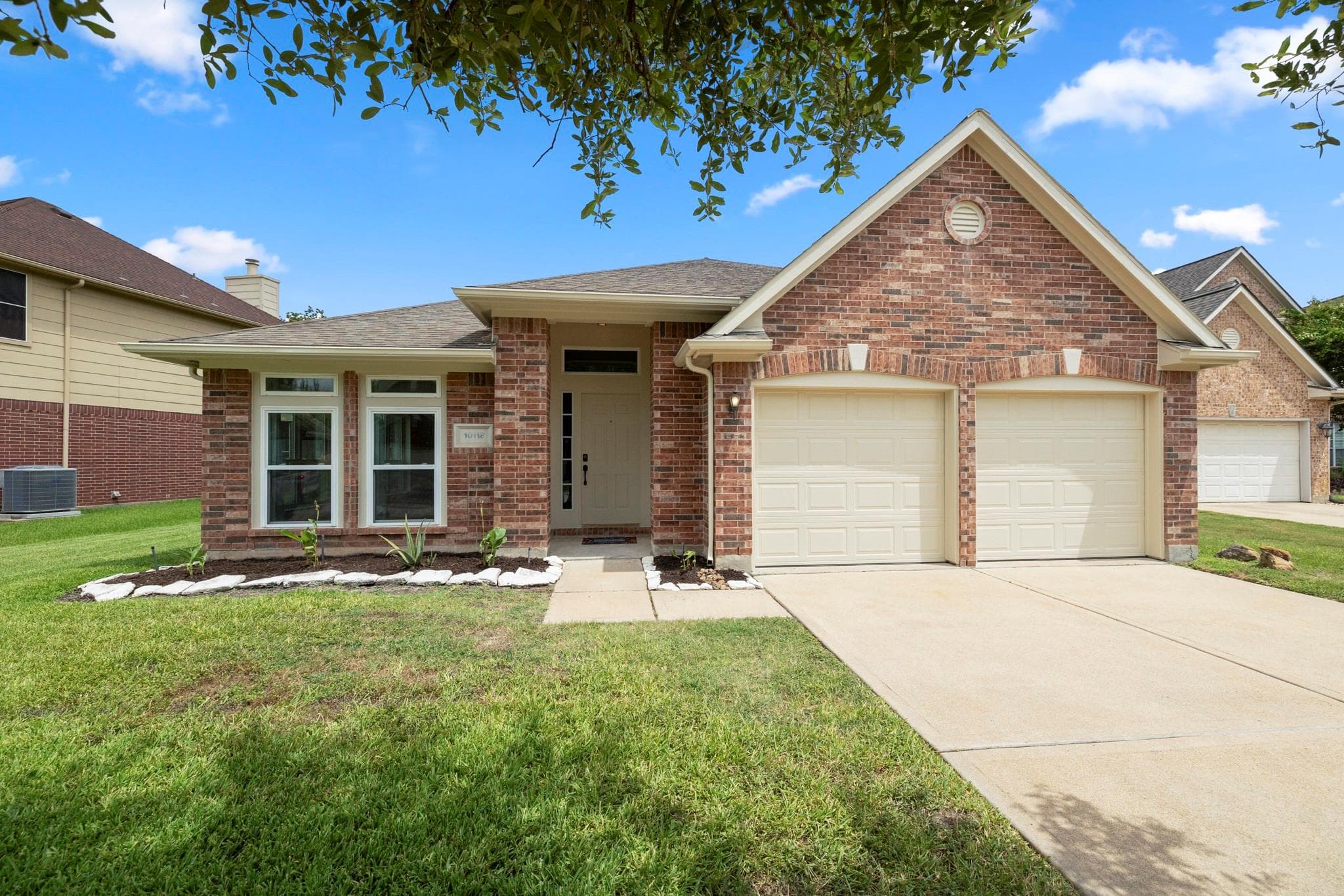 10118 Autumn Way Ct