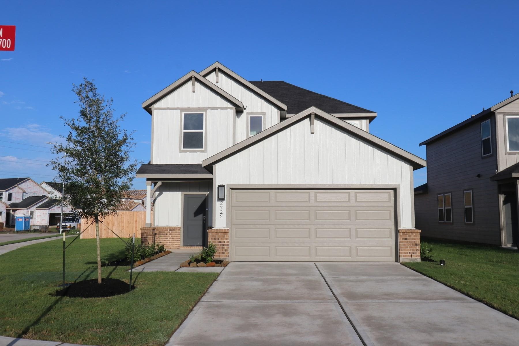 2722 Forest Retreat Ln