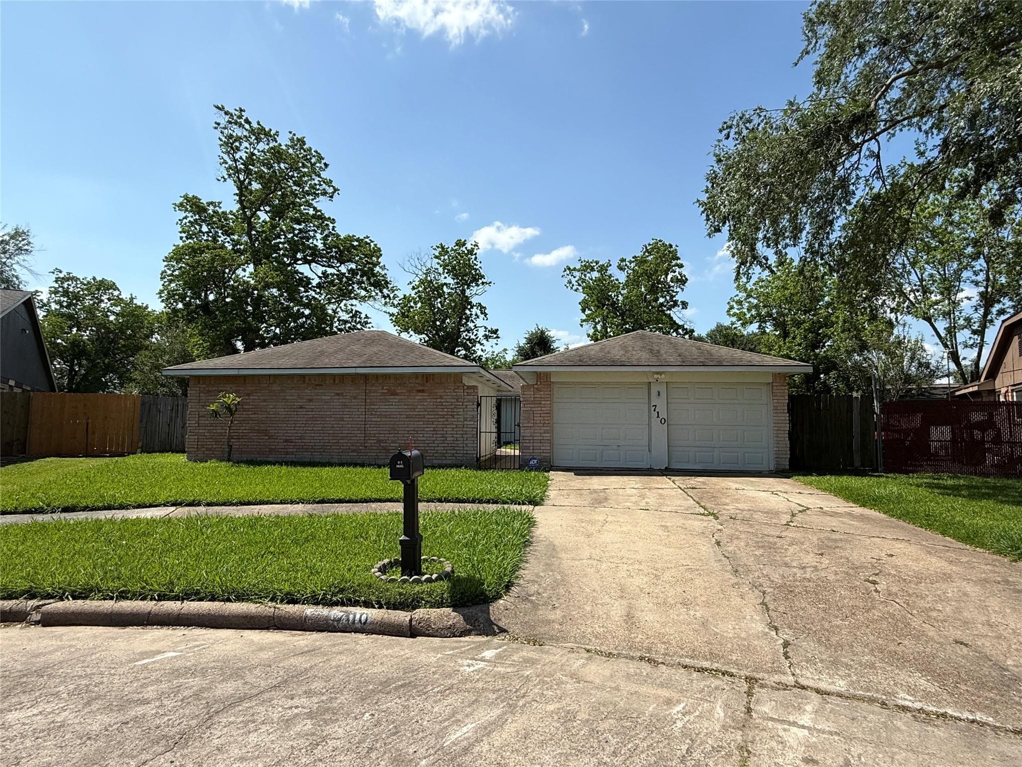 710 Fawnwood Dr