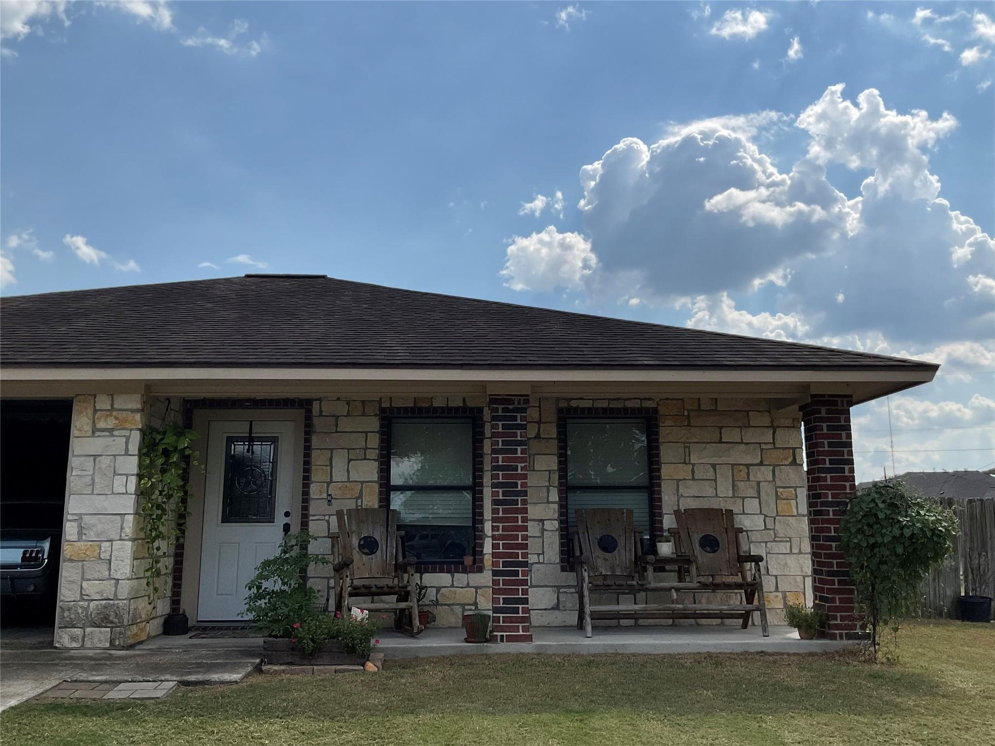 55 E Grouse Rd