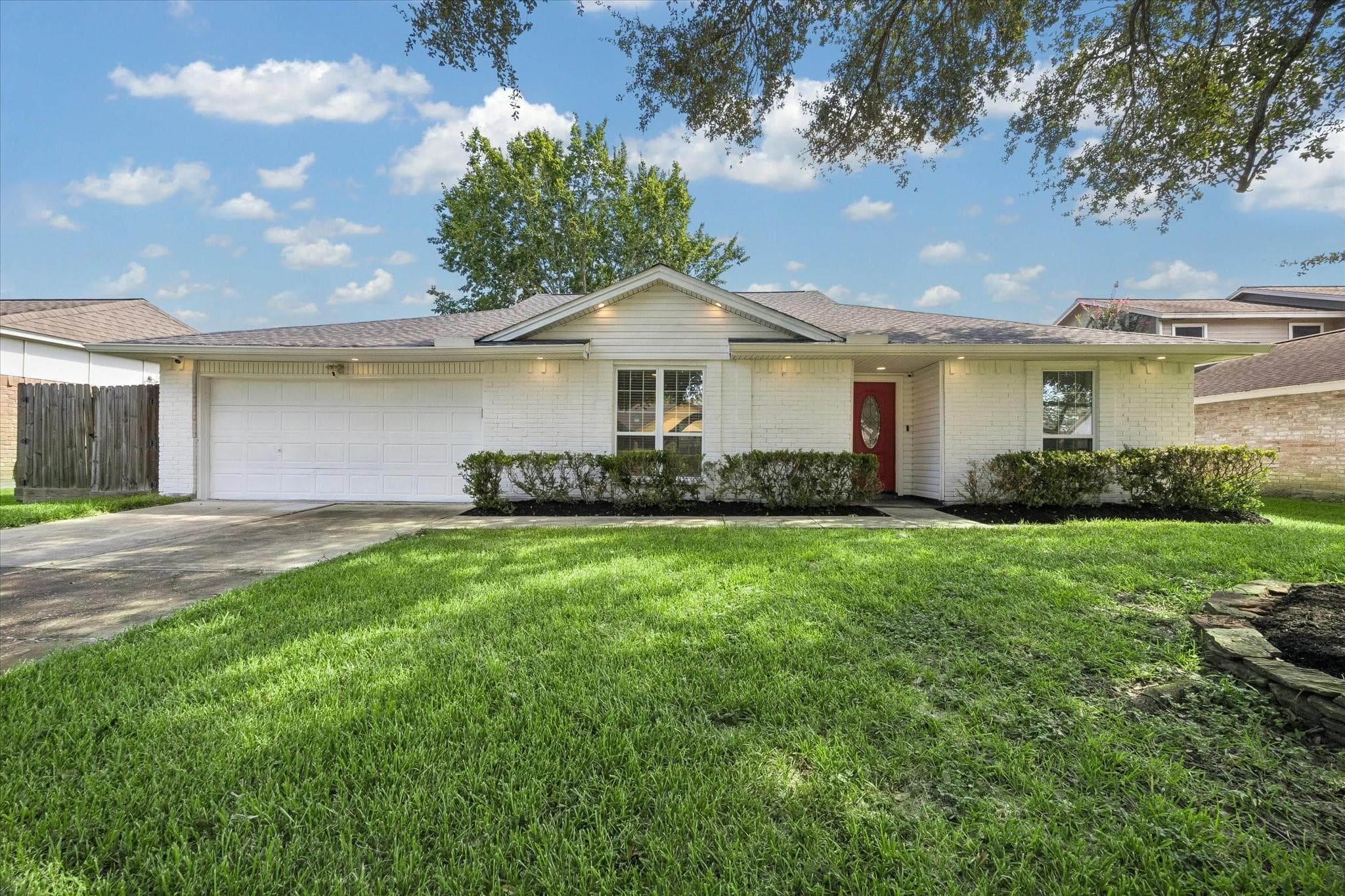 608 Tanglewood Dr