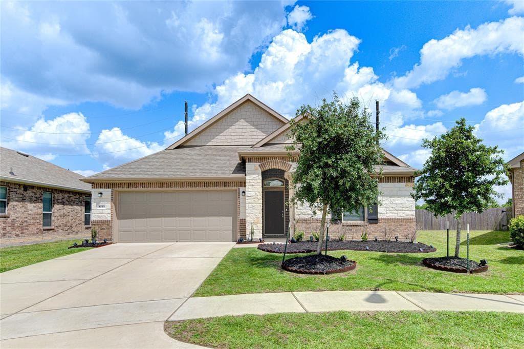 1723 Claire Creek Ct