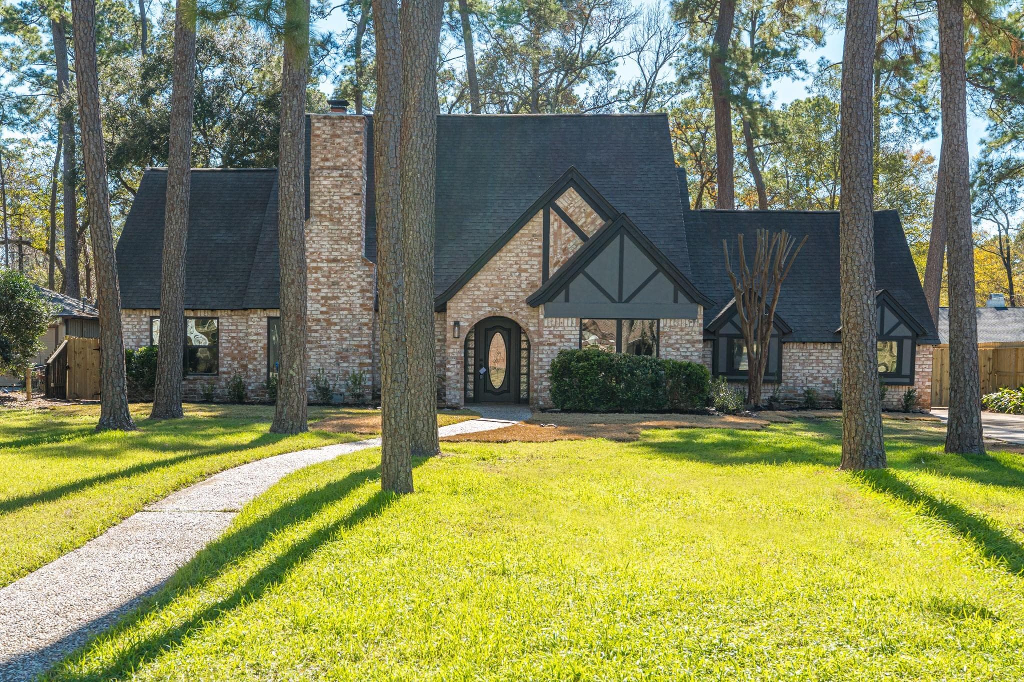 6115 Elmgrove Rd