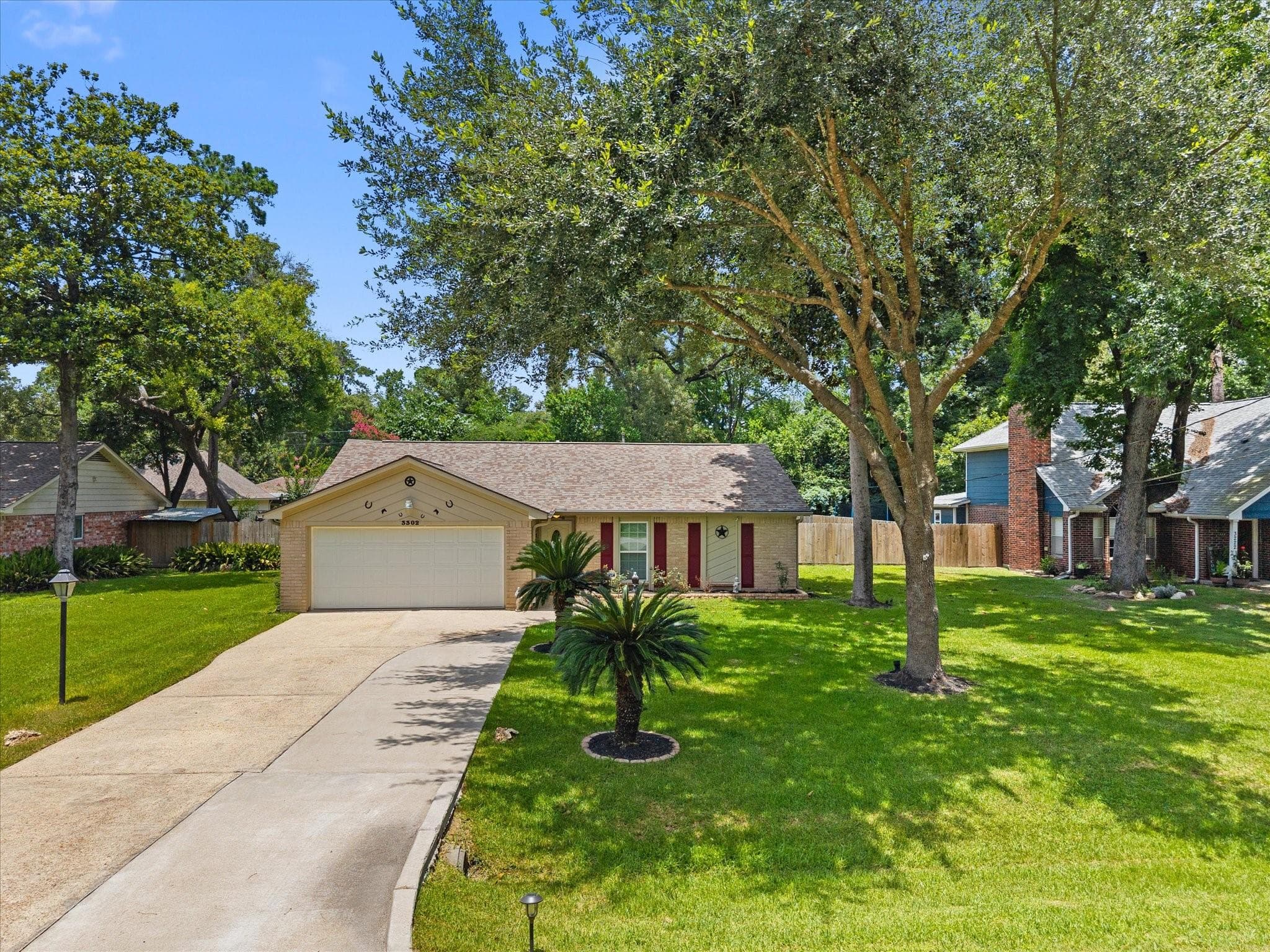 3302 Brooktree Ln