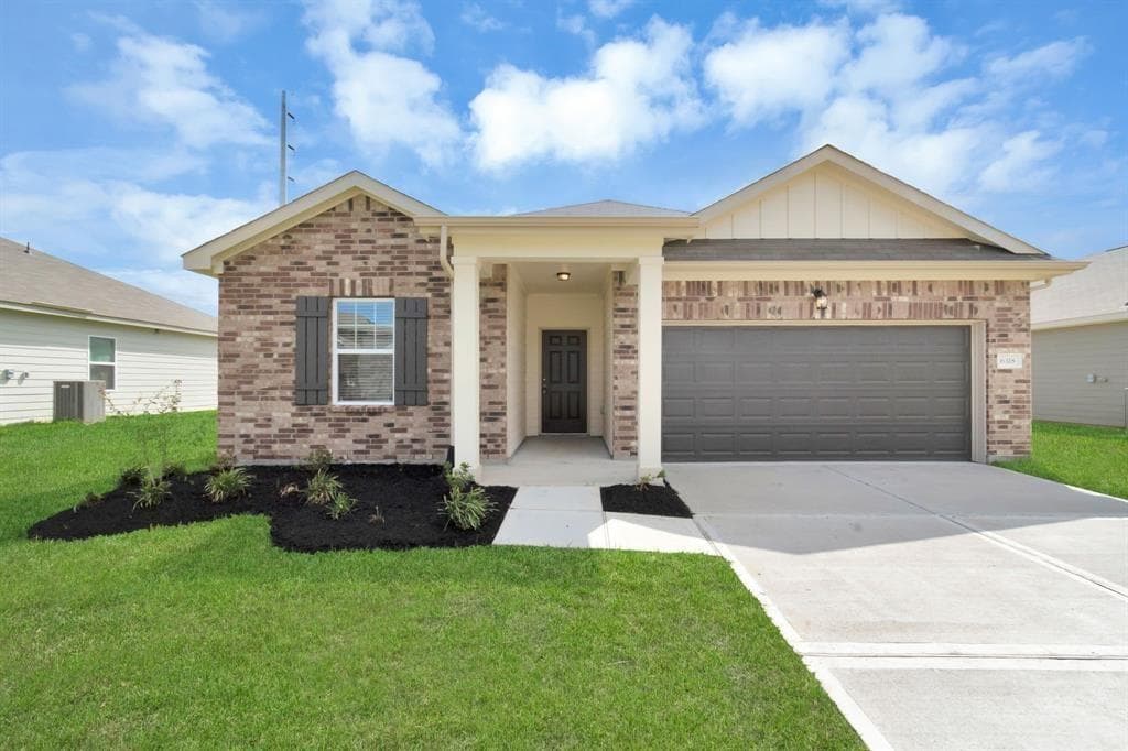 6318 Highland Heights Dr