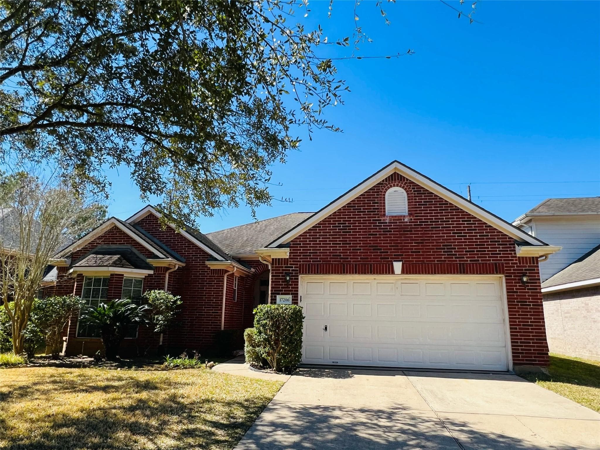17206 E Stratford Pointe Dr