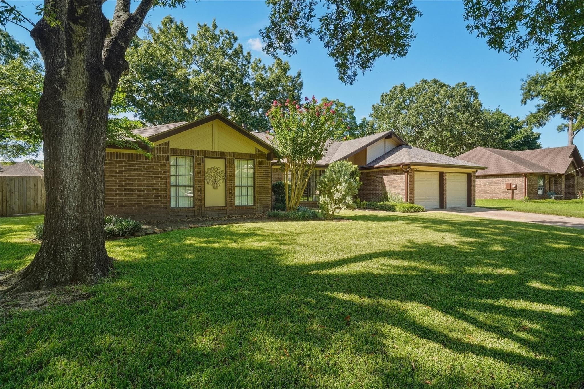 Main property image